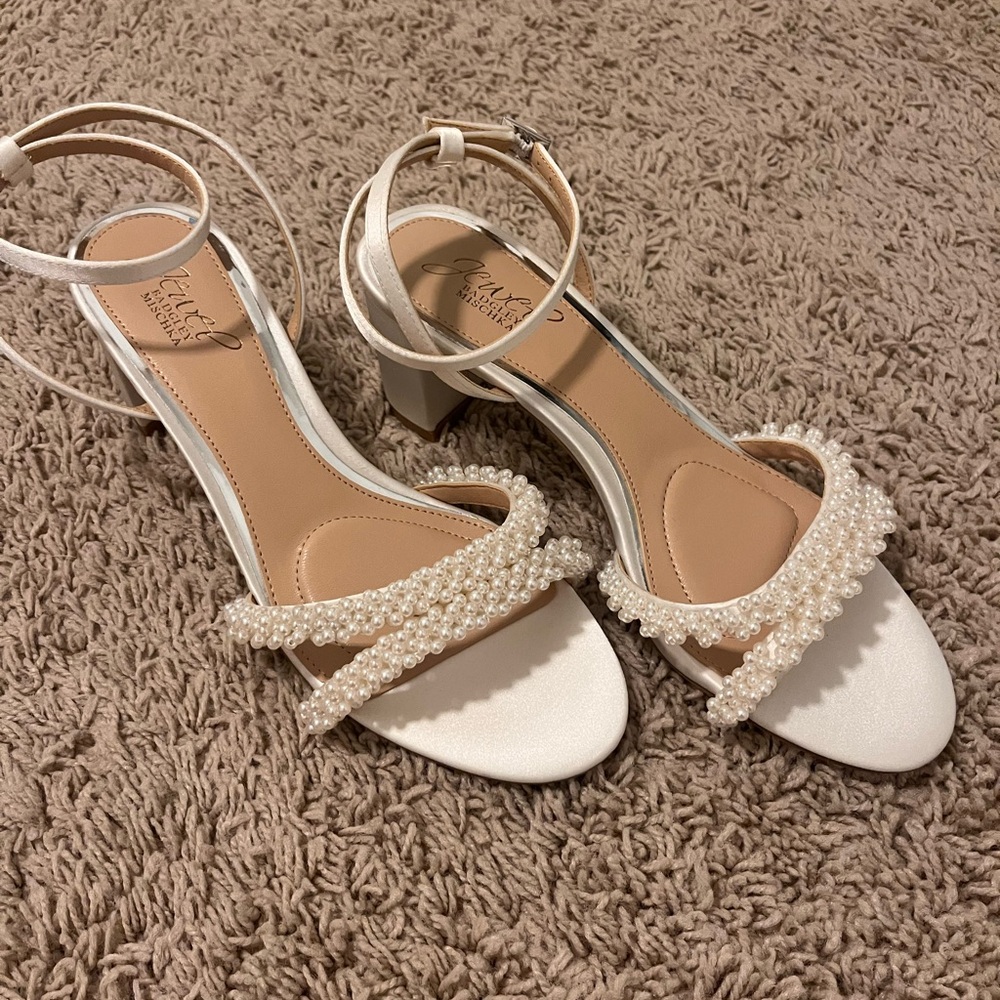 Ninnette Mid Heel Sandals (New, never worn) - Picture 2 of 5